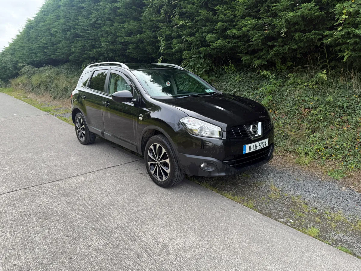 2011 Nissan Qashqai 1.6 PTL  7 seater - Image 2