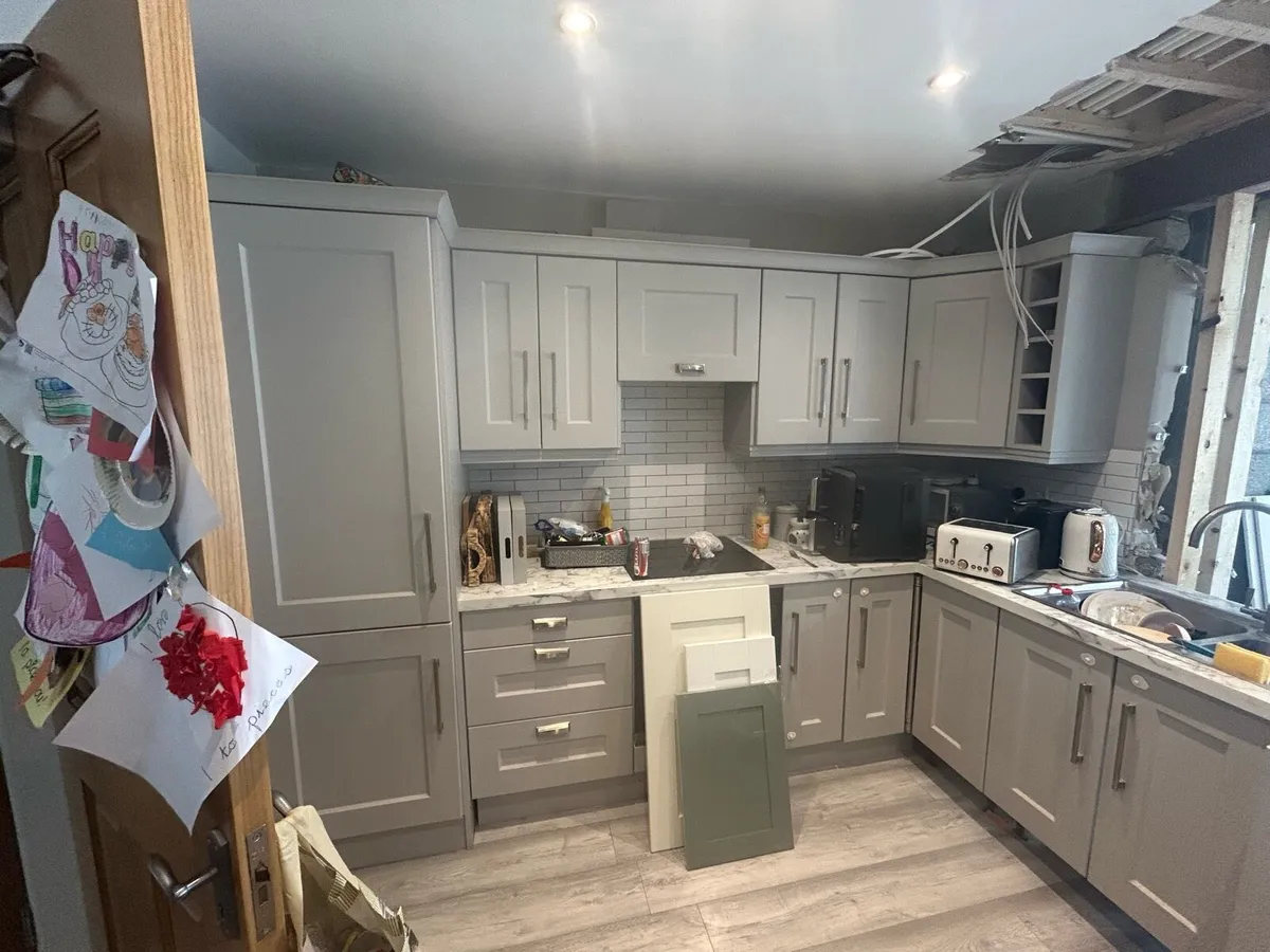 Kitchen Unit - Image 2