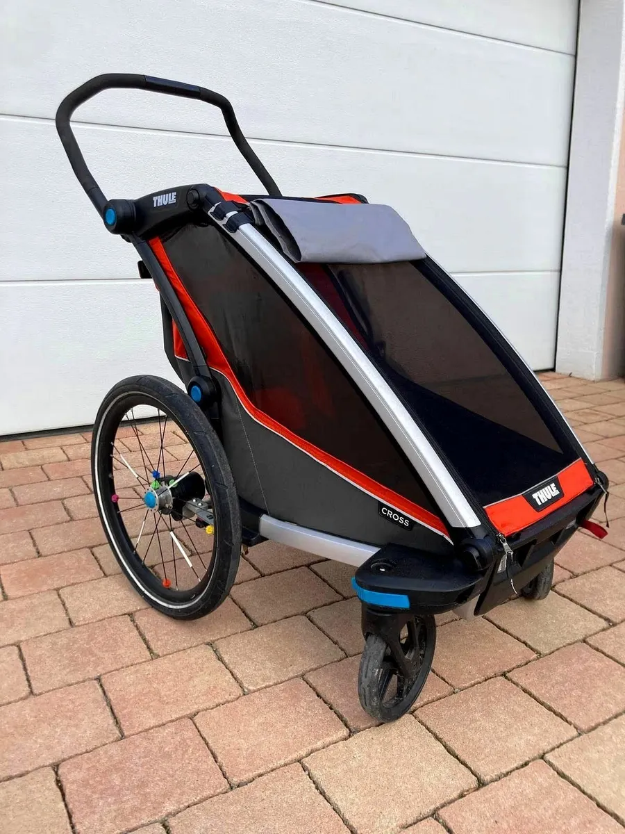 Thule Chariot Cross Single Premium Kids Trailer - Image 1