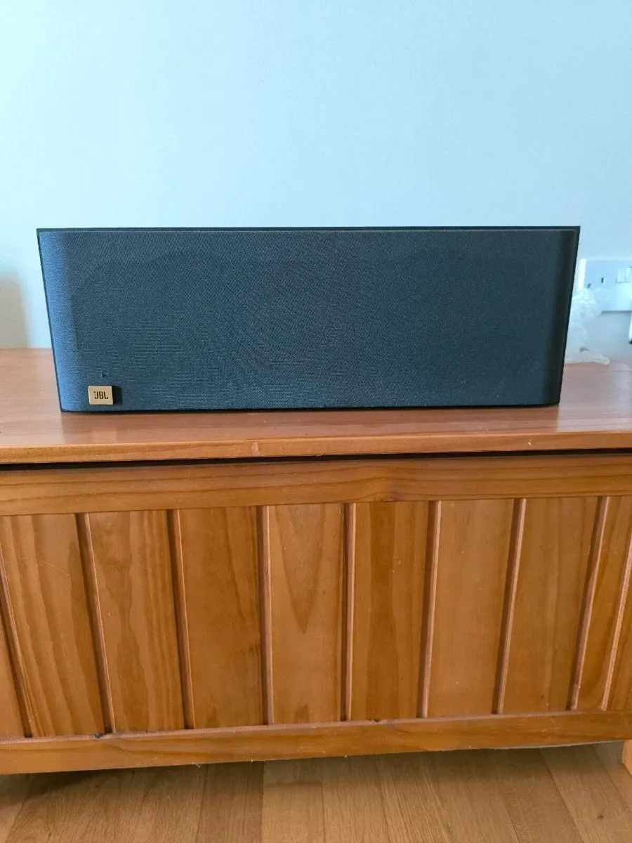 Centre speaker - Image 1