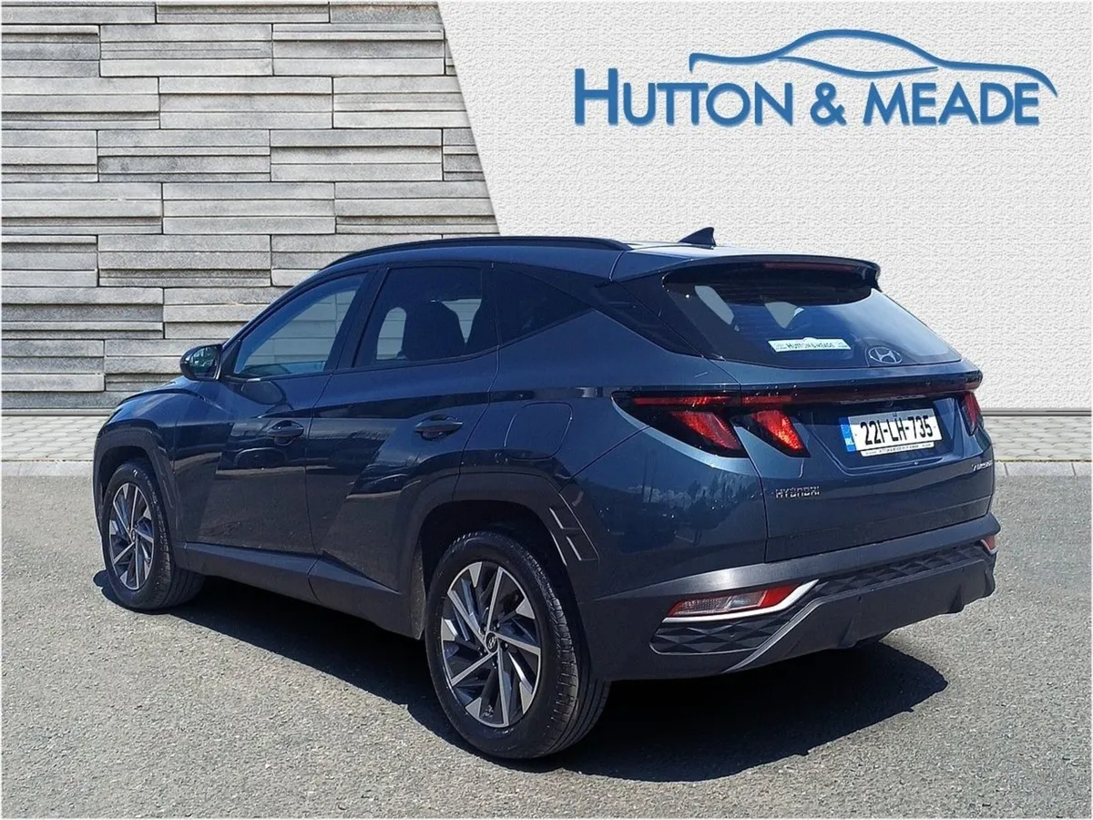 Hyundai Tucson Executive 1.6 Diesel 5dr - Image 3