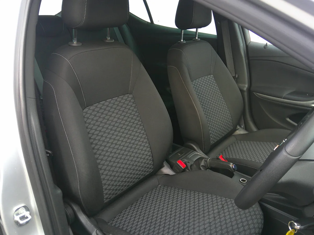 Opel Astra 2019 SC 1.0 5 DOOR - Image 4