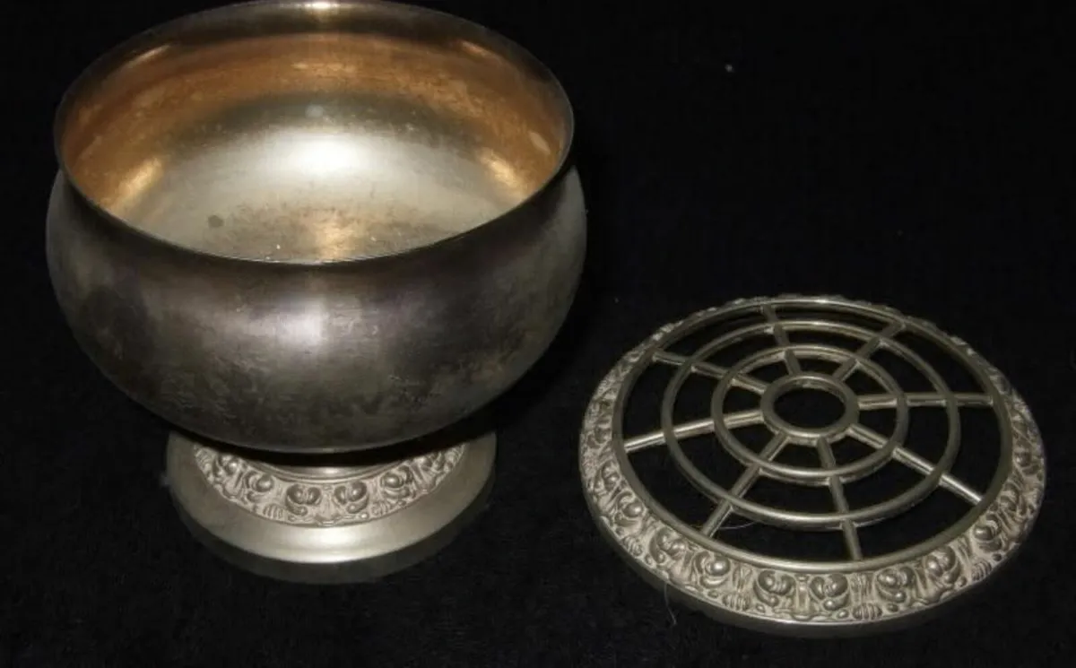 Vintage EPNS Rose Bowl - Image 2
