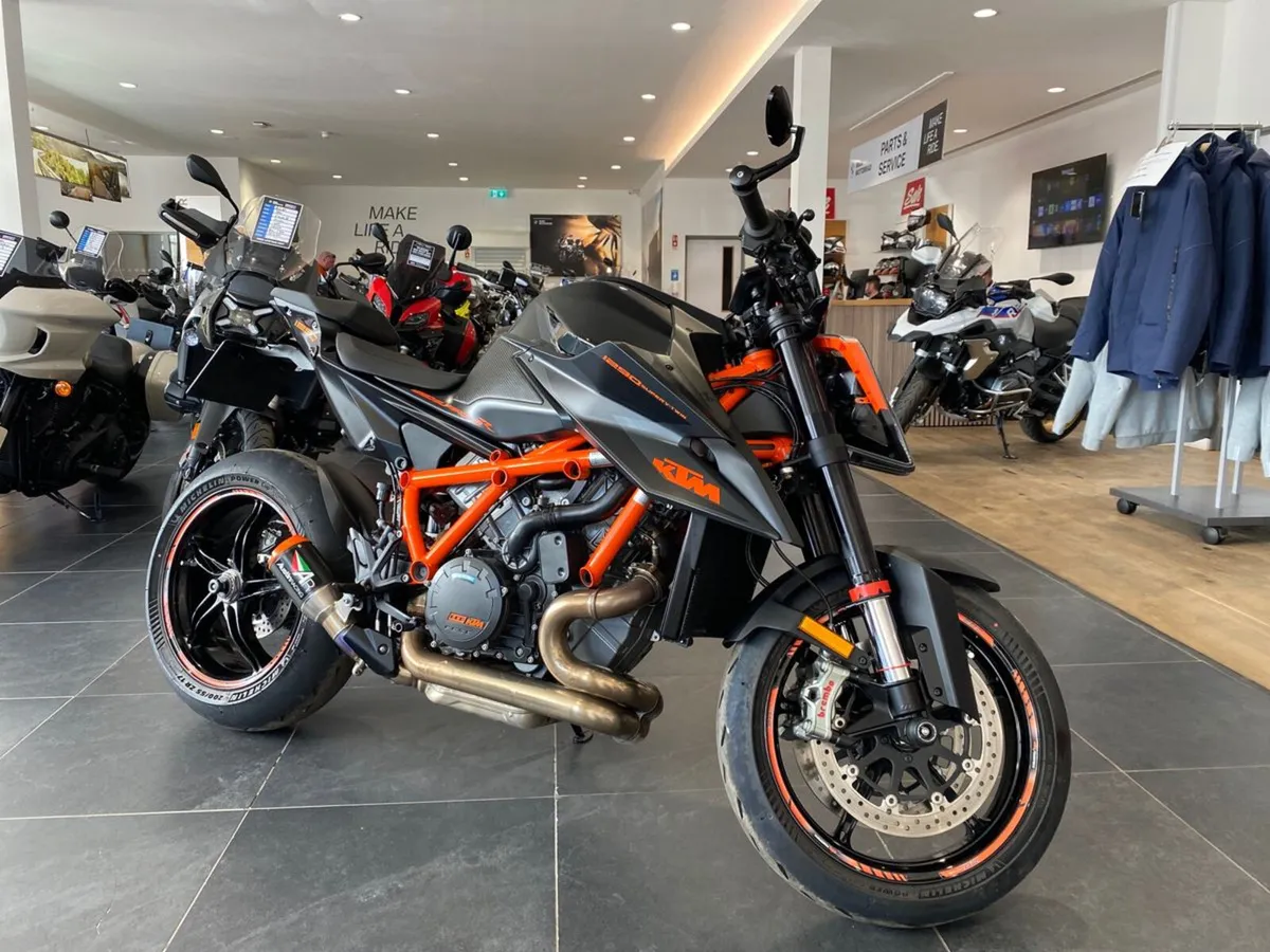 2020 KTM 1290 Superduke R with Tech Pack! - Image 3