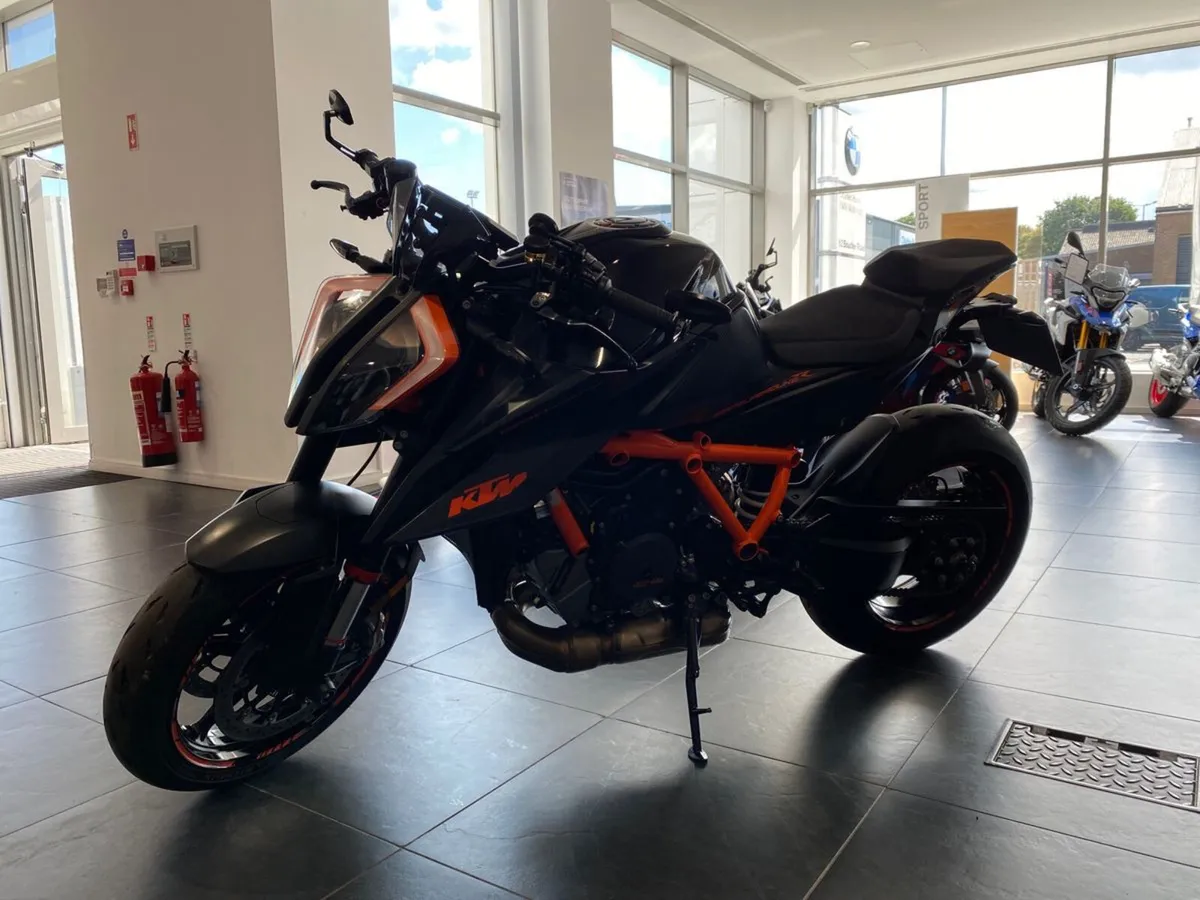 2020 KTM 1290 Superduke R with Tech Pack! - Image 4