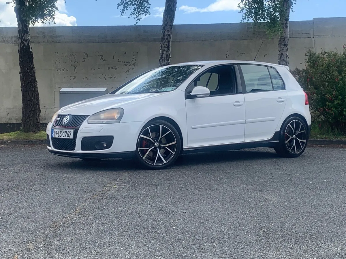 Stunning Volkswagen Golf G.T.I Manual 2.0 Petrol - Image 1