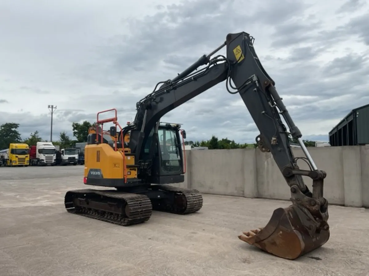 2019 Volvo ECR145EL Hydraulic Excavator - Image 1