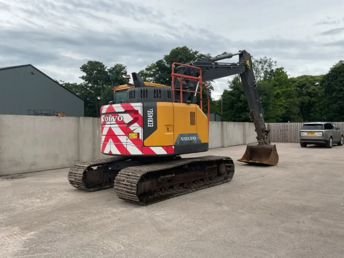 2019 Volvo ECR145EL Hydraulic Excavator - Image 4