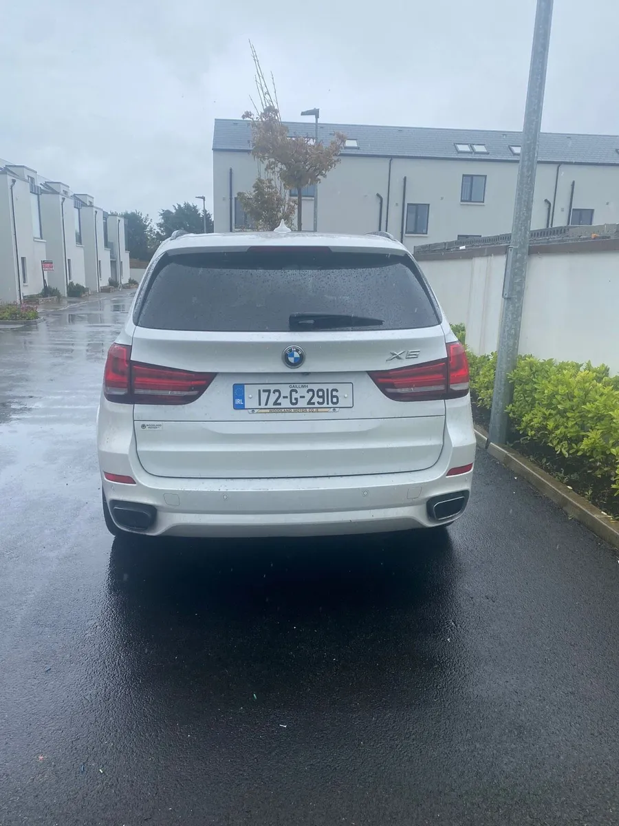BMW X5 - Image 2