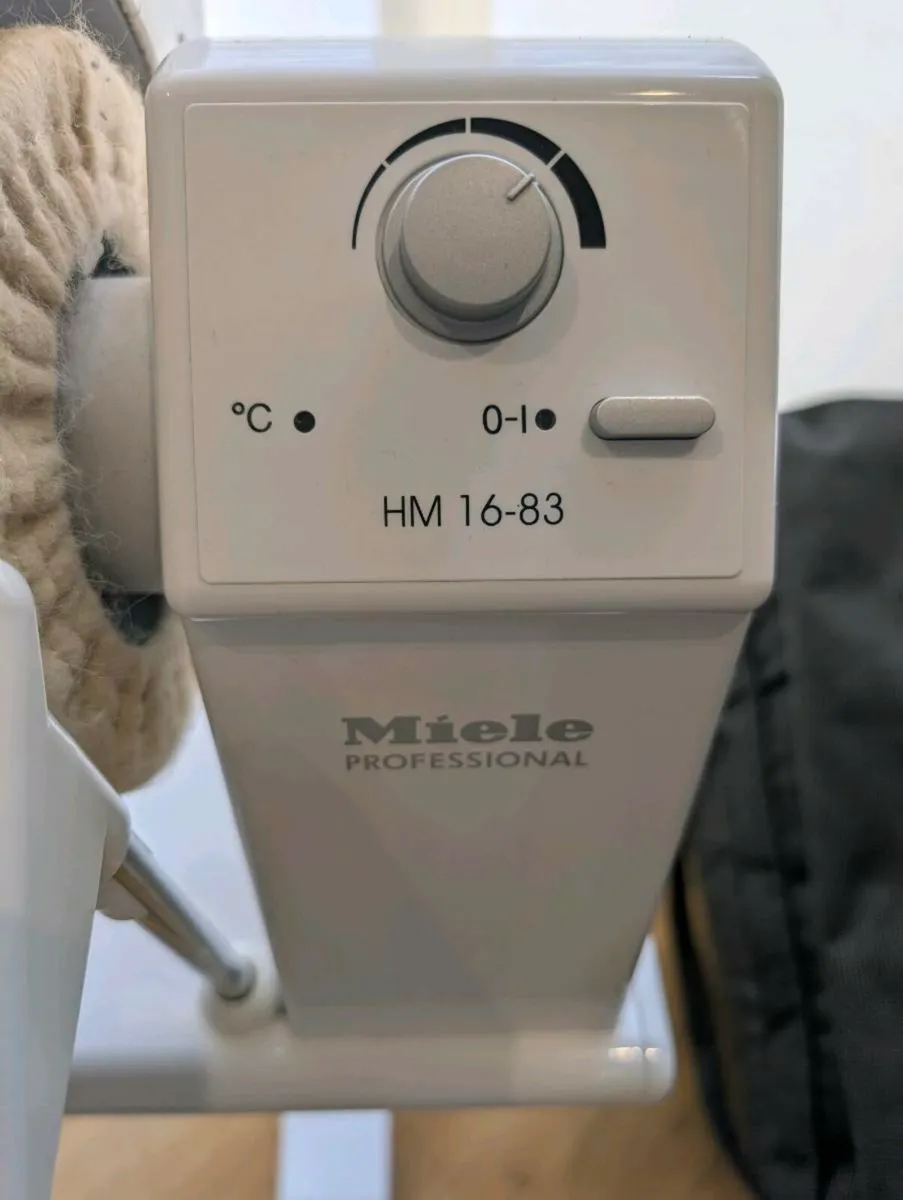 Miele HM 16-83 Rotary iron - Image 2