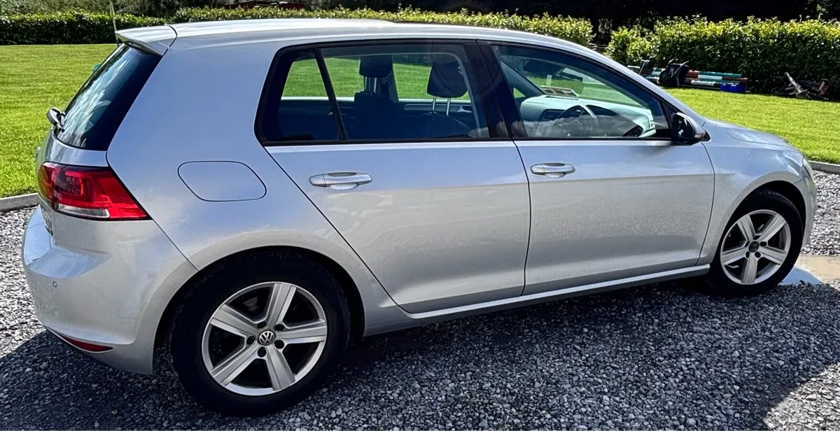Volkswagen Golf - Image 4