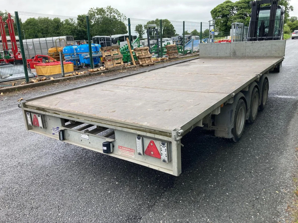 22 Ifor Williams LM166 Tri Flat Trailer 16x6’6 - Image 2