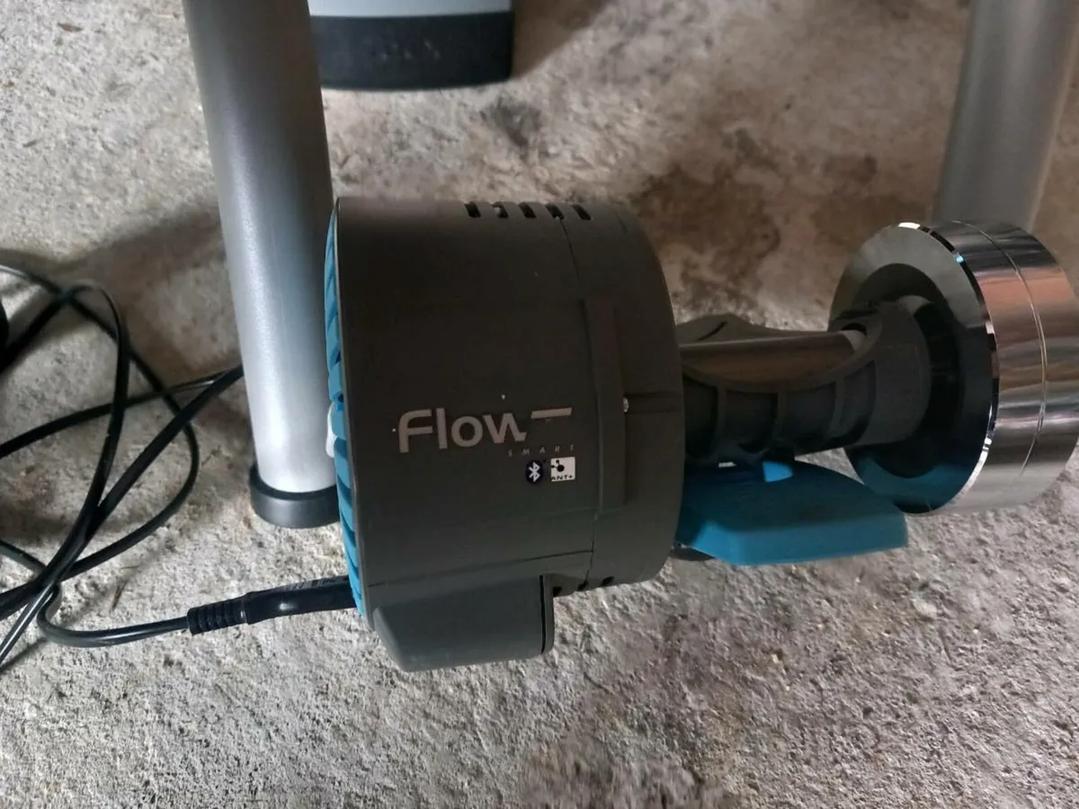 TACX Flow smart turbo trainer - Image 2
