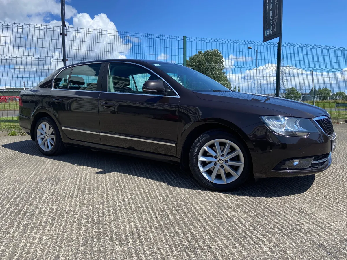 2015 SKODA SUPERB 1.6TDI TOP SPEC - Image 2