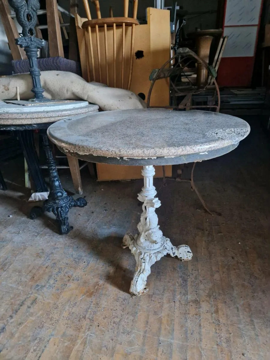 Cast iron tables - Image 1