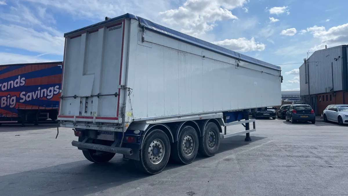 2017 FRIEHAUF Tipping trailer 70 yard electric cov - Image 1