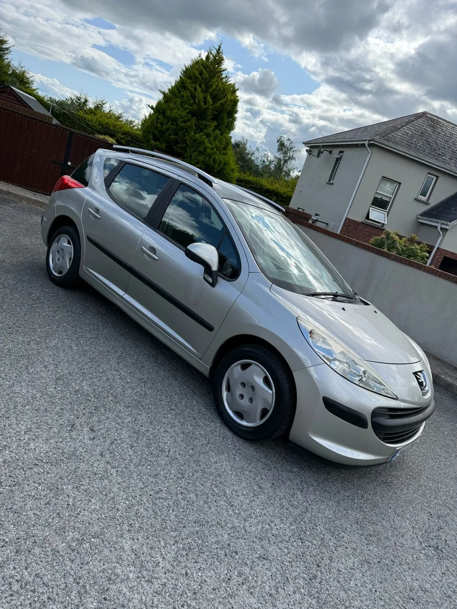 Peugeot 207 Estate - Image 2