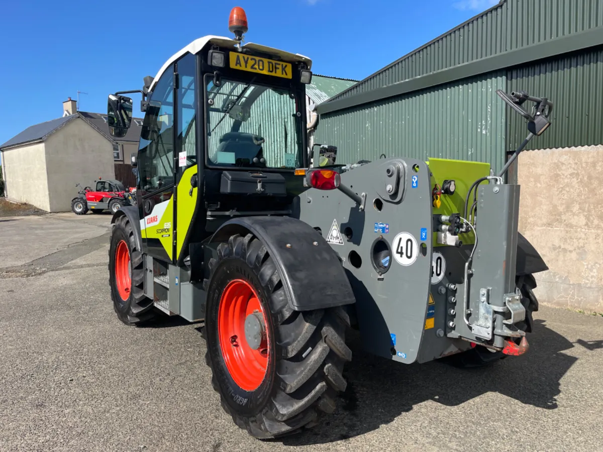 Claas Scorpion 635 Varipower, low hours, mint. - Image 4