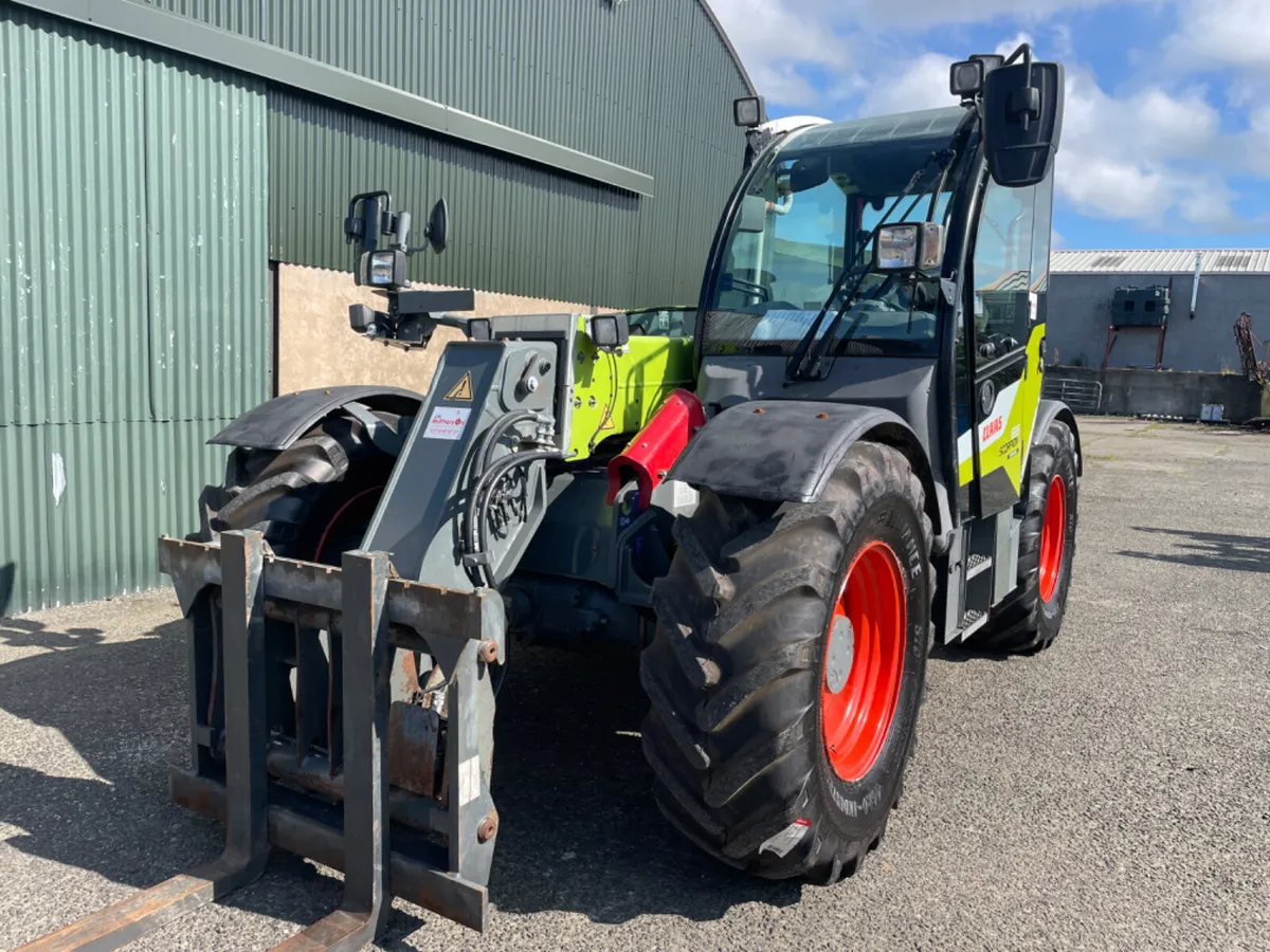 Claas Scorpion 635 Varipower, low hours, mint. - Image 3