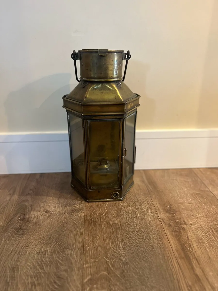 1917 Dated Eli Griffith & Son Ships Light - Image 2