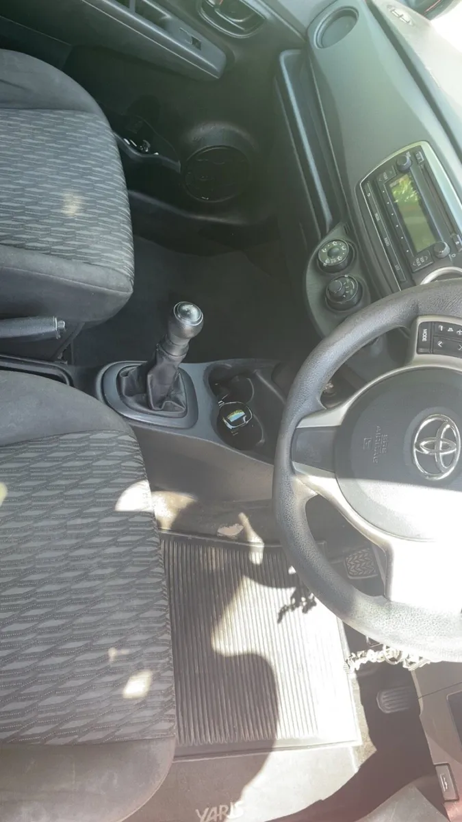 Toyota Yaris - Image 3