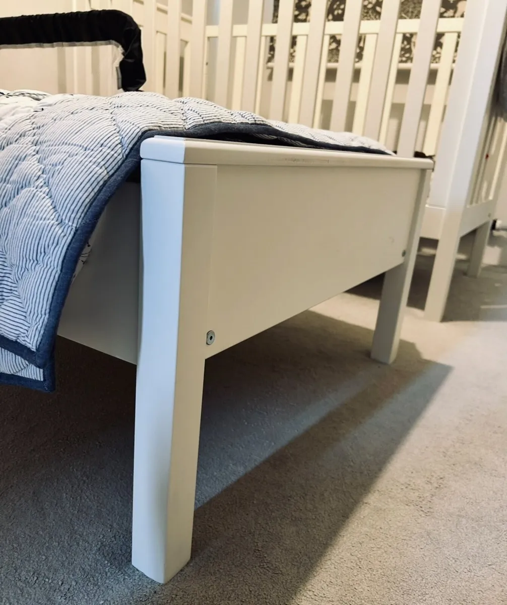 The White Company Classic Cotbed - Image 4