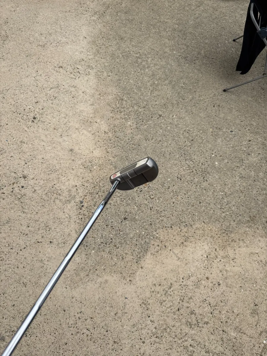 Odyssey white steel #5 putter - Image 3