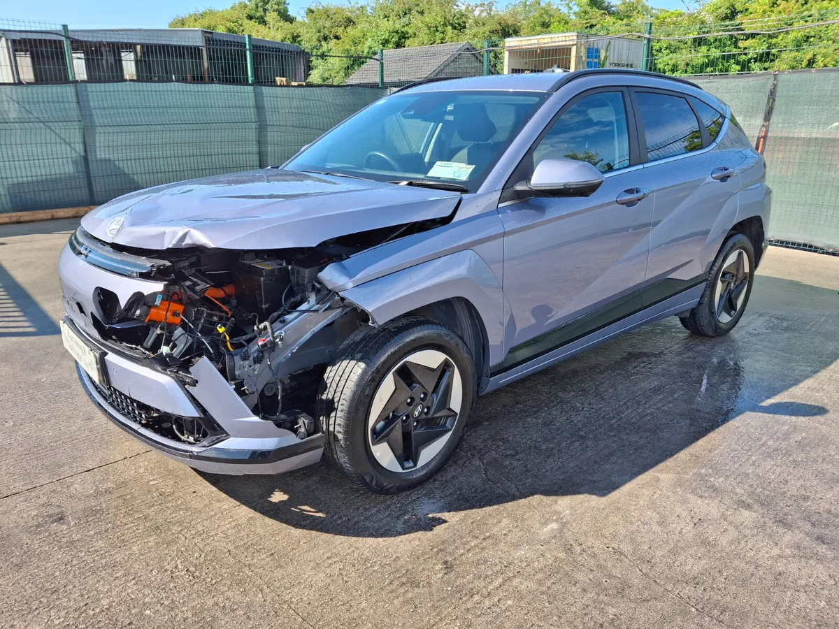 241 Hyundai Kona Platinum Ev 65kwh - Image 3
