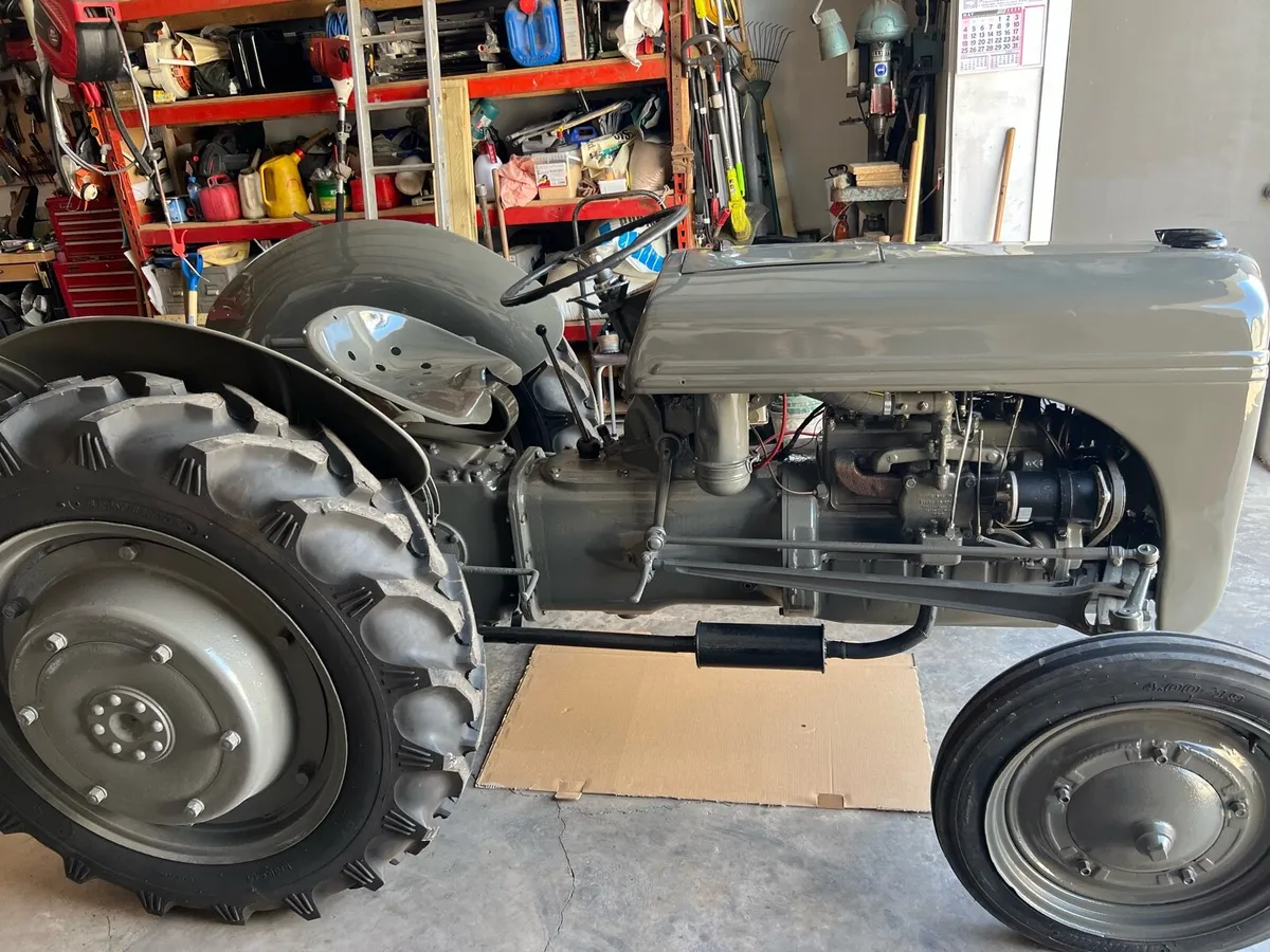 Tractor - Image 4