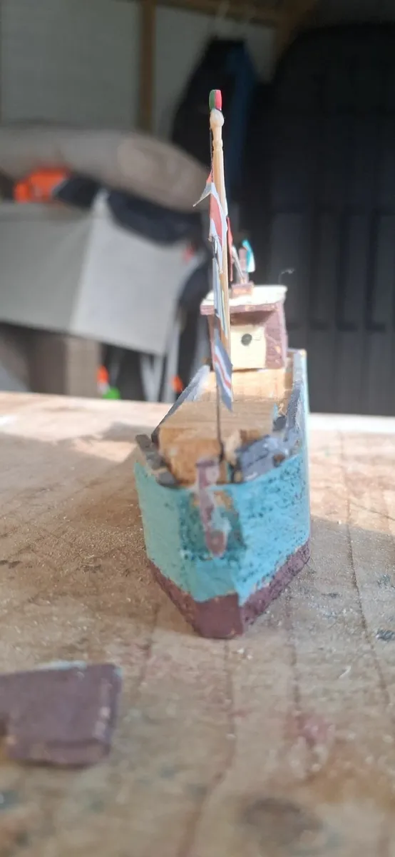 Customizable handmade wooden boat - Image 2
