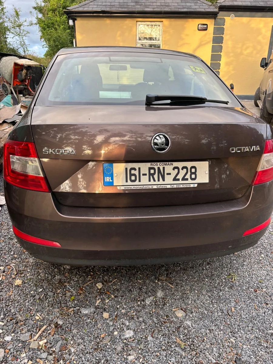 Skoda Octavia 2016 - Image 2