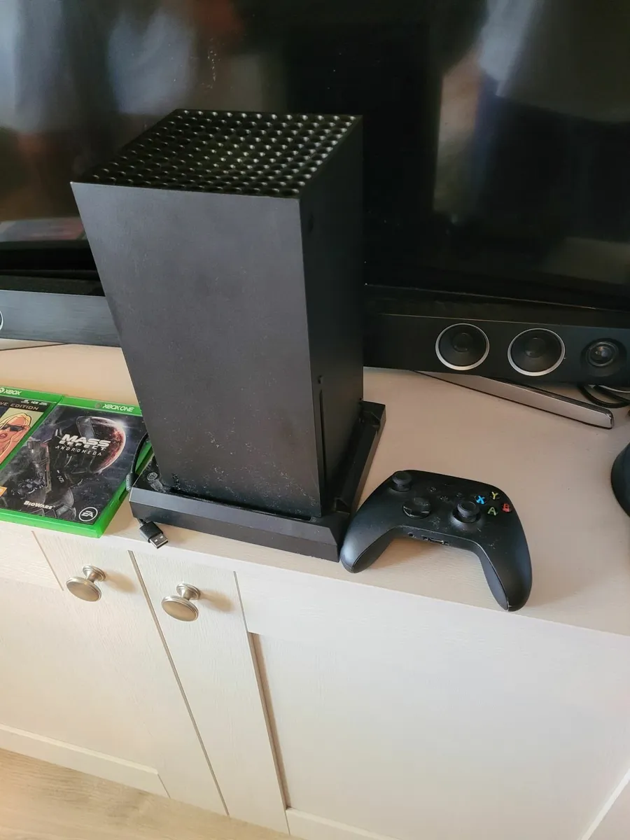 Xbox and 3 games ghd hair strightner dyson hair dr - Image 1