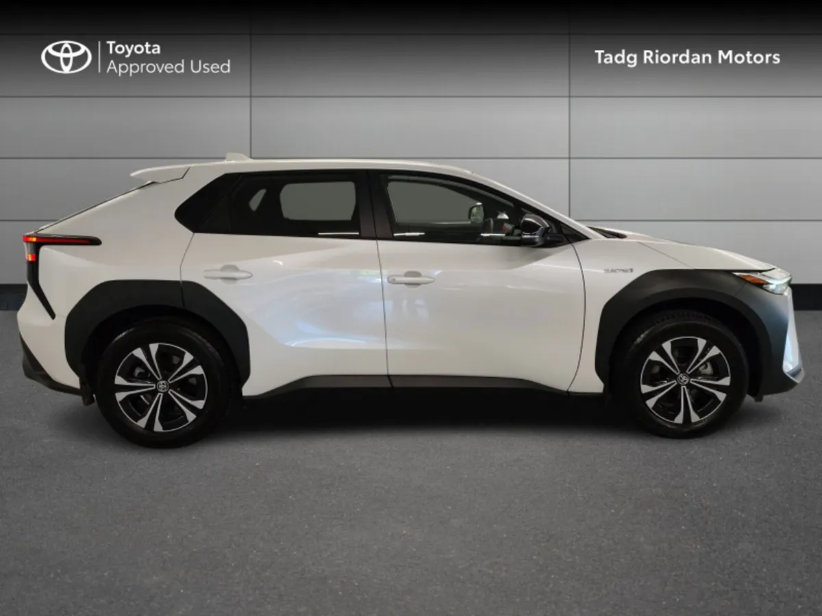 Toyota bZ4X SPORT FWD 11KW - Image 3