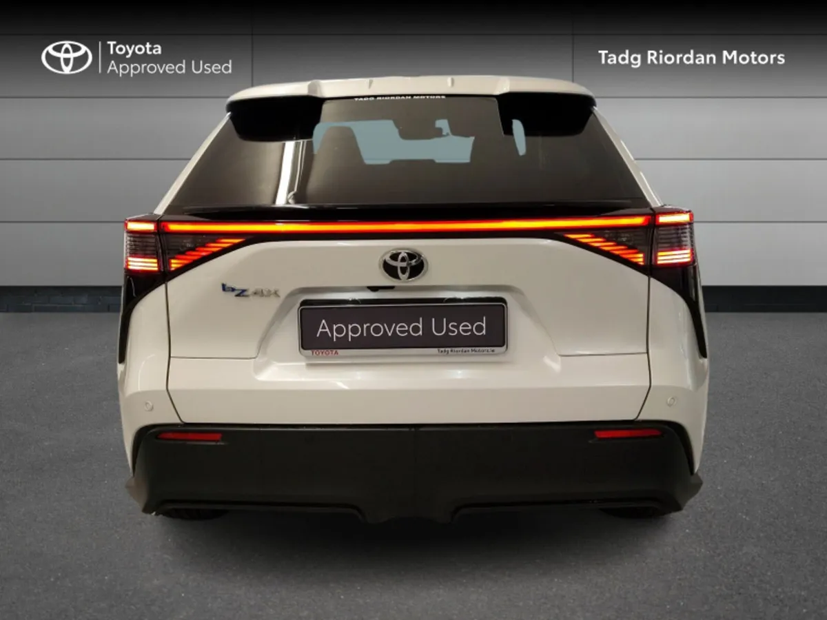 Toyota bZ4X SPORT FWD 11KW - Image 4