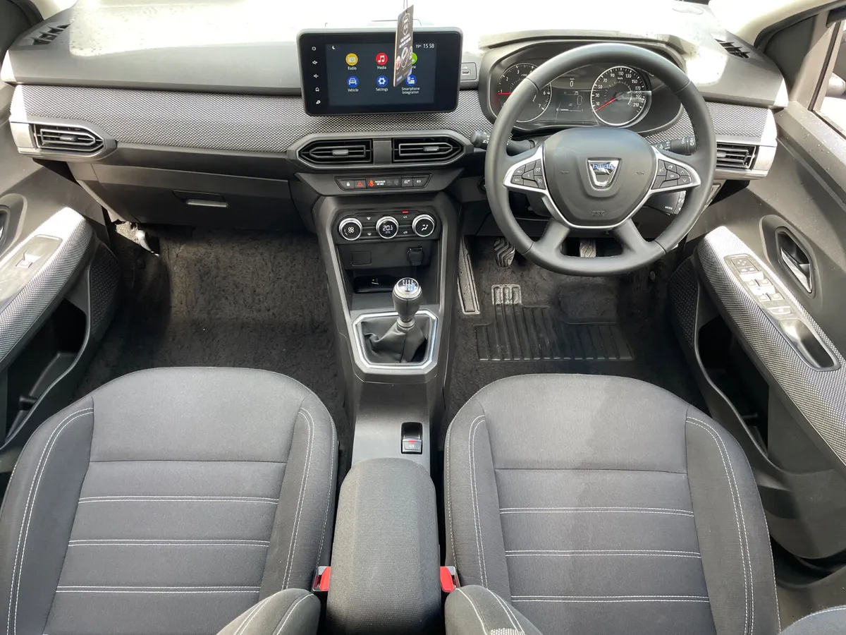 COMFORT TCE - 7 SEATS - APPLE PLAY -REVERSE CAMERA - Image 3