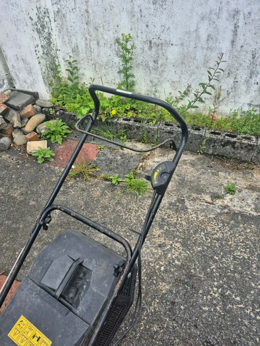 Lawnmower - Image 4