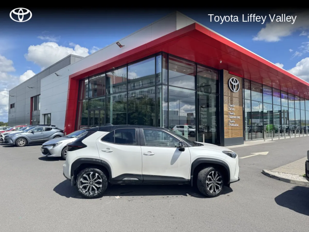 Toyota Yaris LUNA SPORT BI-TONE - Image 1