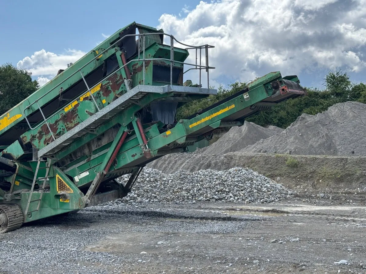 Mc Closkey S130/2 Tracked 3 Way Split - Image 4