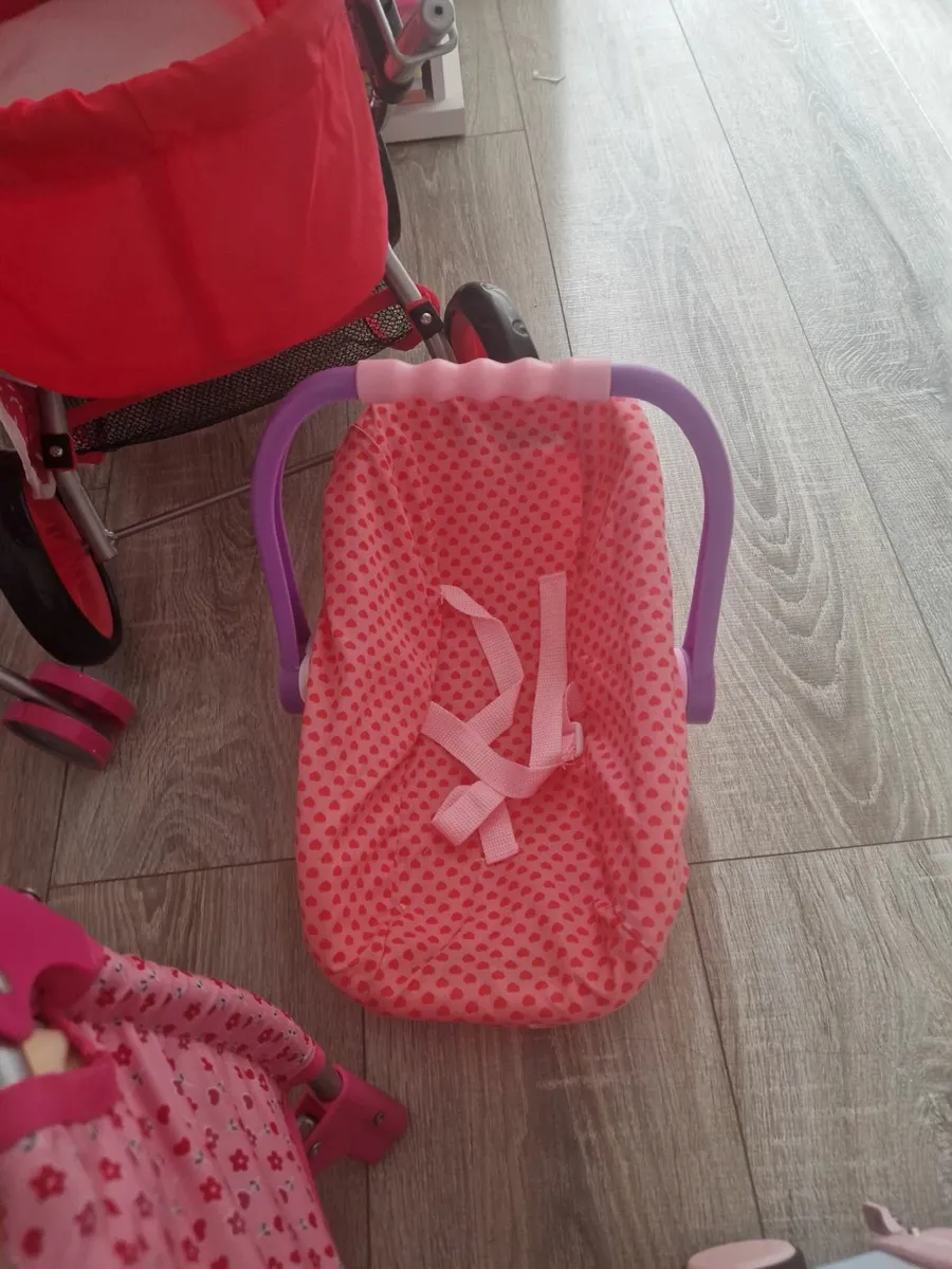Doll accessories and doll - free - Image 3