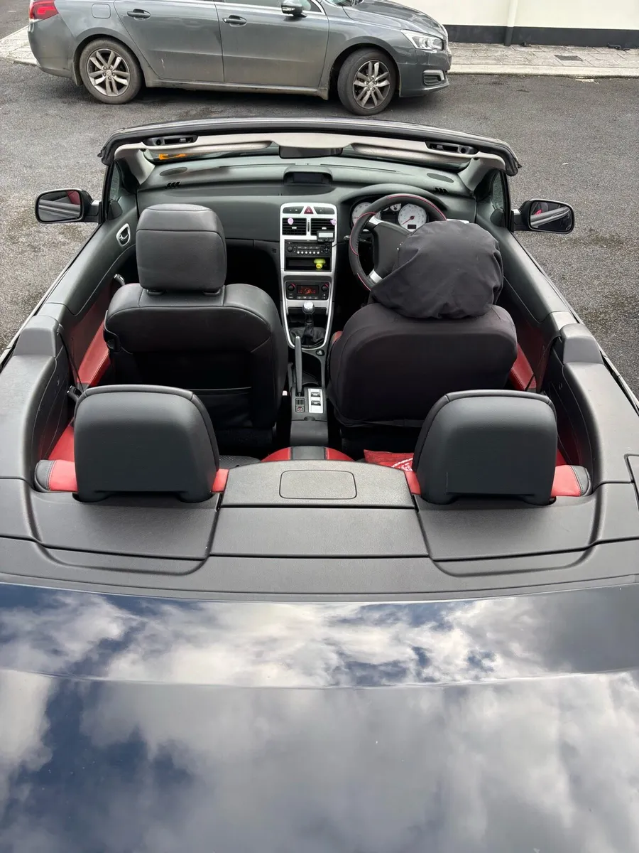 Peugeot 307 convertible - Image 1