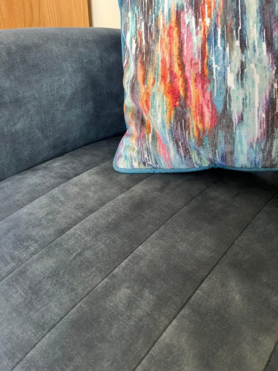 Teal arm chairs - Image 4