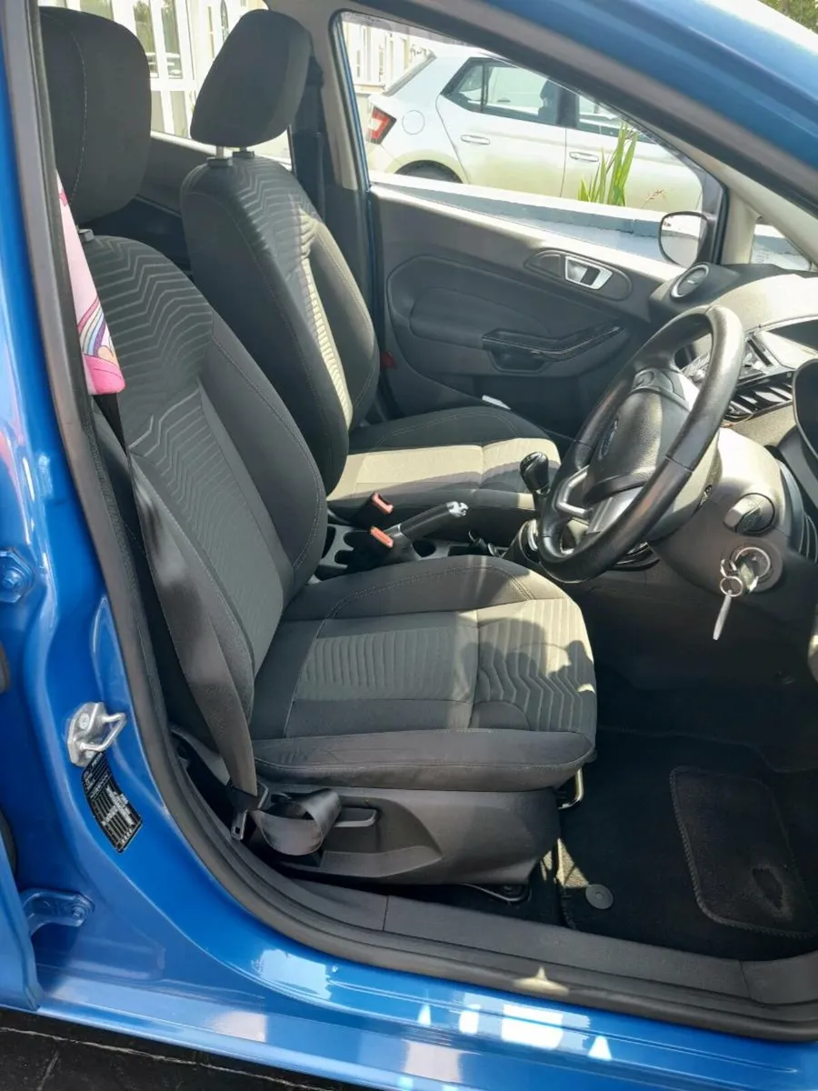 2013 Ford Fiesta - Image 3