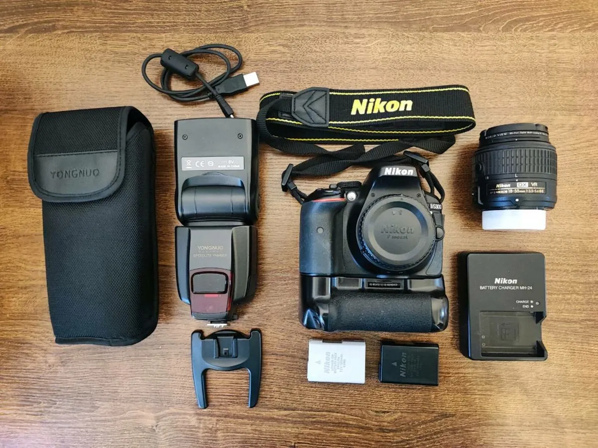 📷 Nikon D5300 Full kit! - Image 1