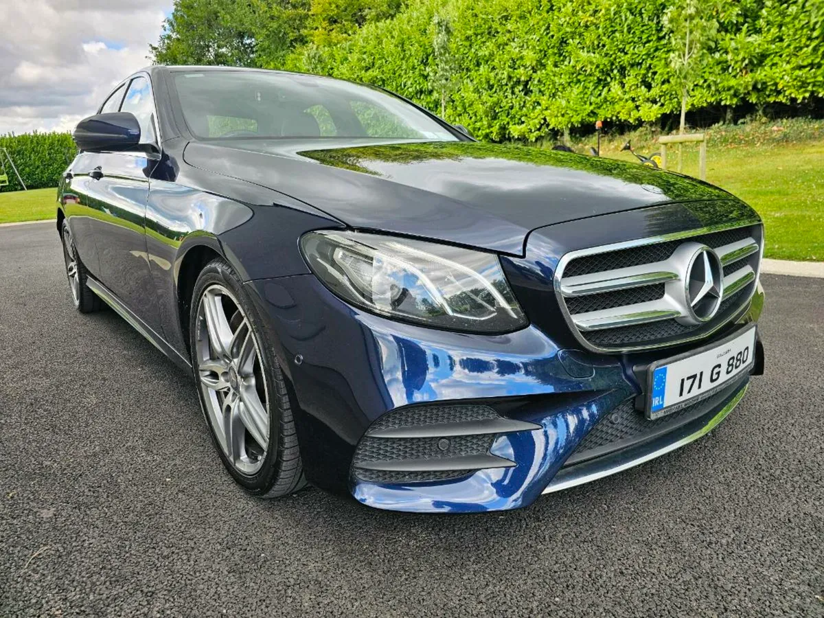 Mercedes-Benz E220d AMG line - Image 4
