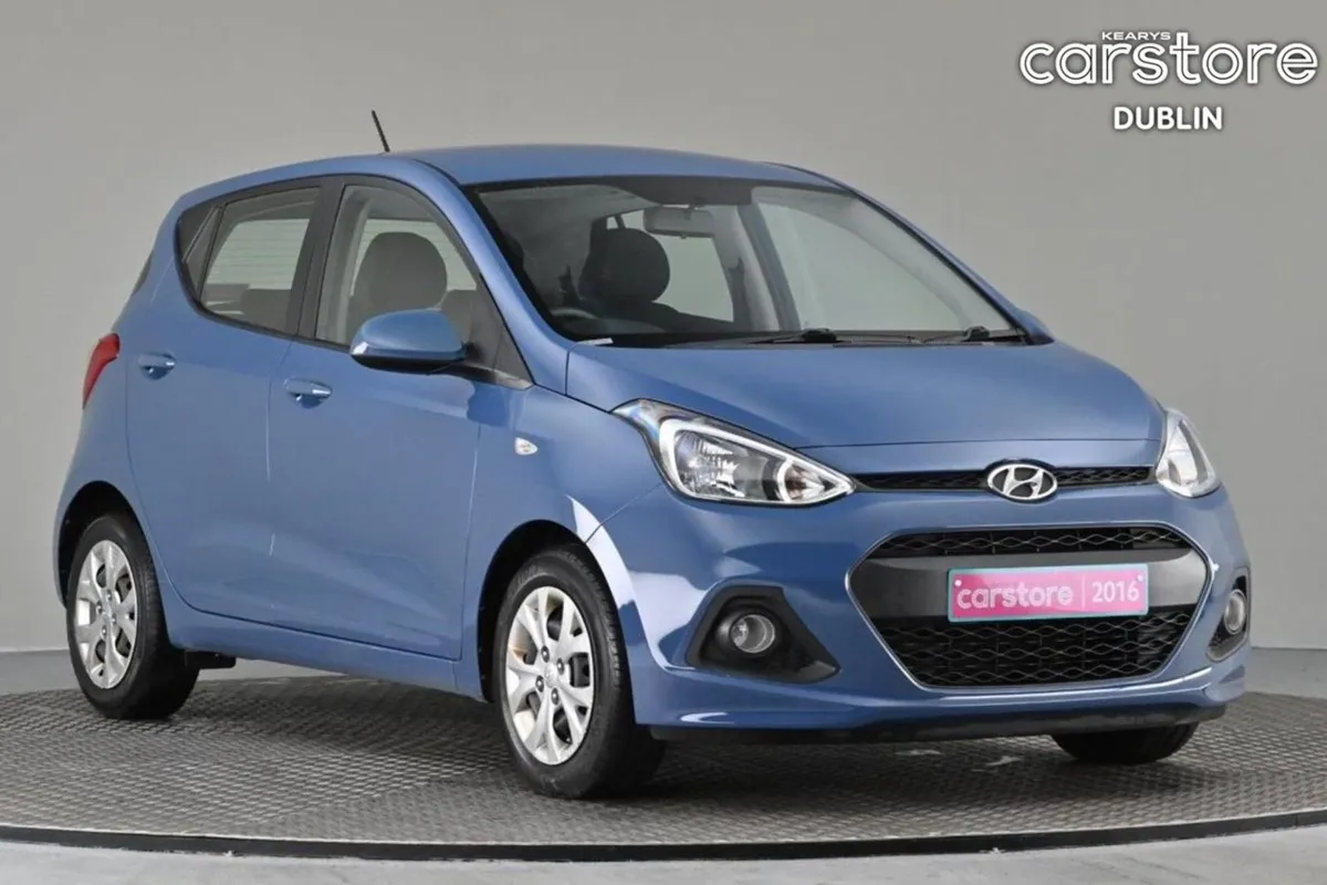 Hyundai i10 1.0 SE 5spd  2tone Interior - Image 1