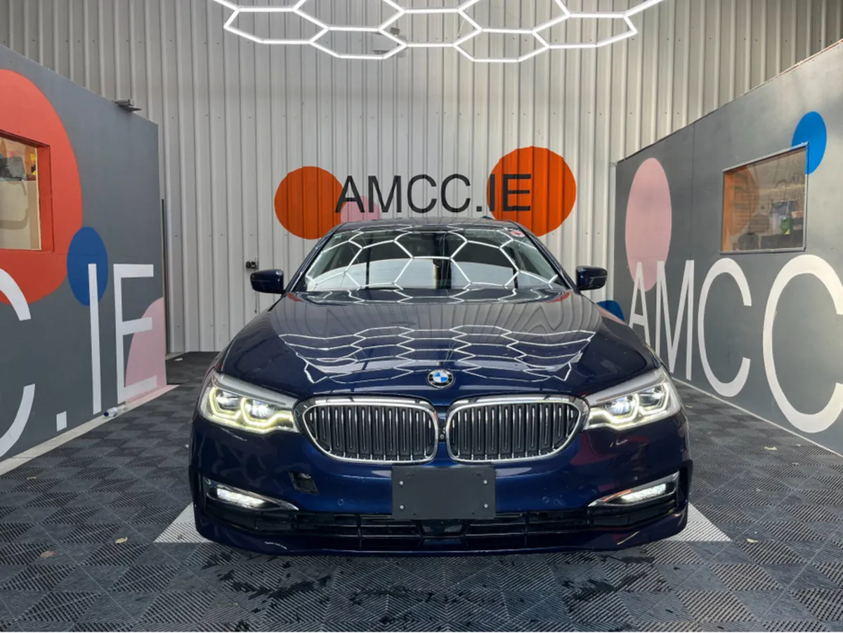 BMW 5-Series BMW 520D 523D LUXURY SUNROOF / 94k KM - Image 2