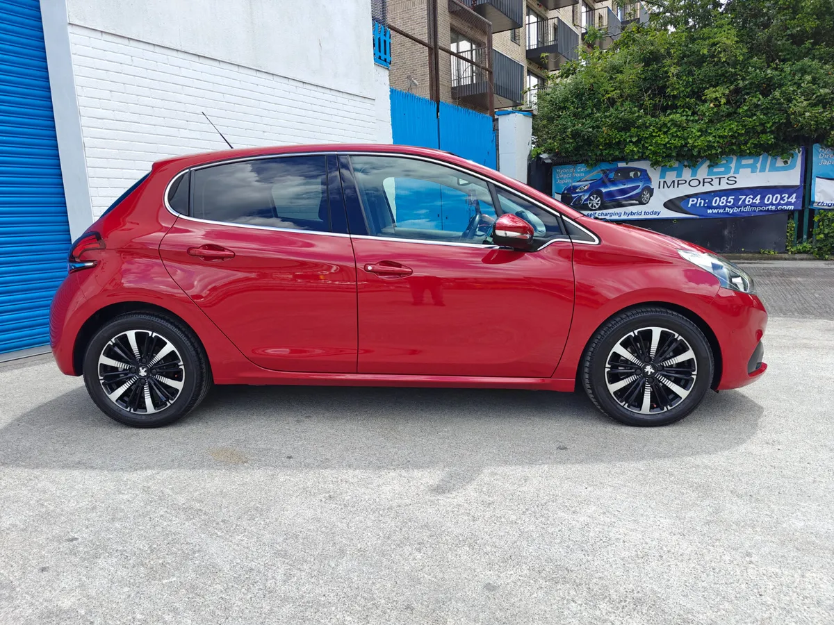 2020 PEUGEOT 208 ALLURE 1.2L AUTOMATIC - Image 4