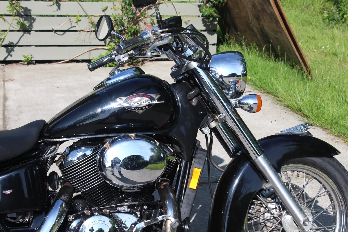 Honda Shadow 750 American Classic Edition - Image 4