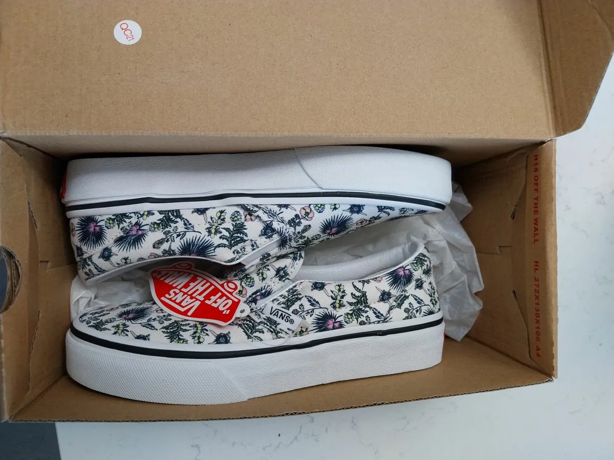 Kids new Van shoes - Image 1