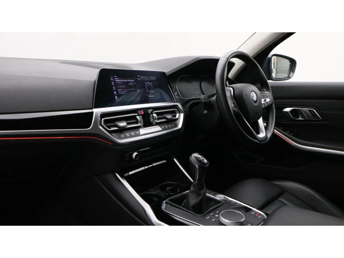 BMW 3-Series SPORT - Image 3